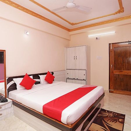 Collection O Hotel New Jasmine Urali Экстерьер фото