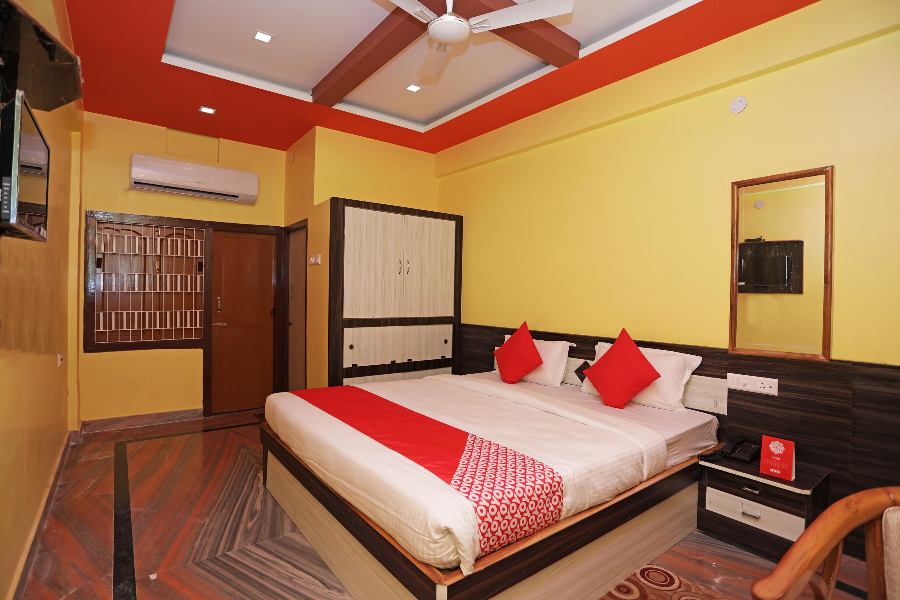 Collection O Hotel New Jasmine Urali Экстерьер фото