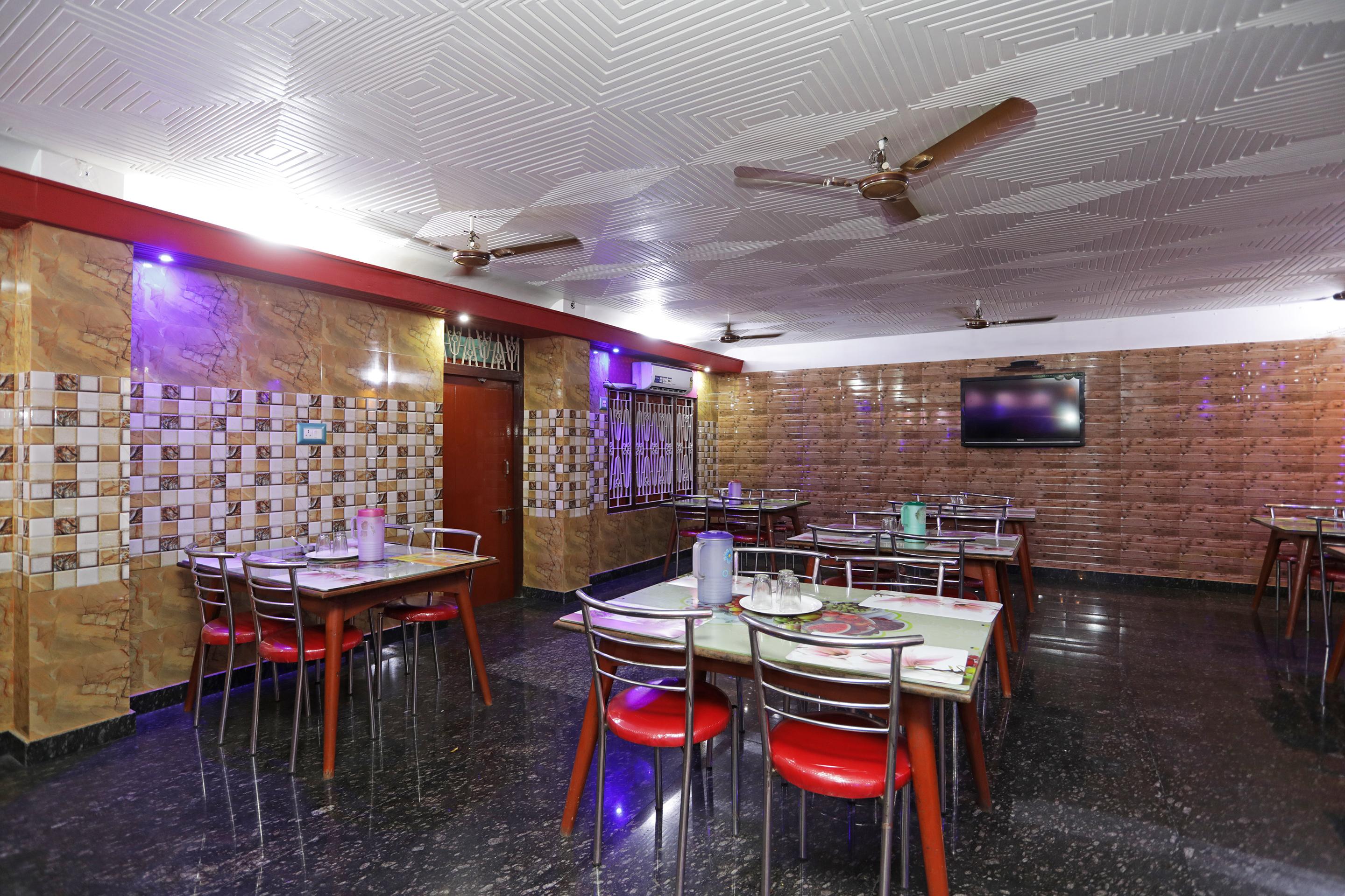 Collection O Hotel New Jasmine Urali Экстерьер фото