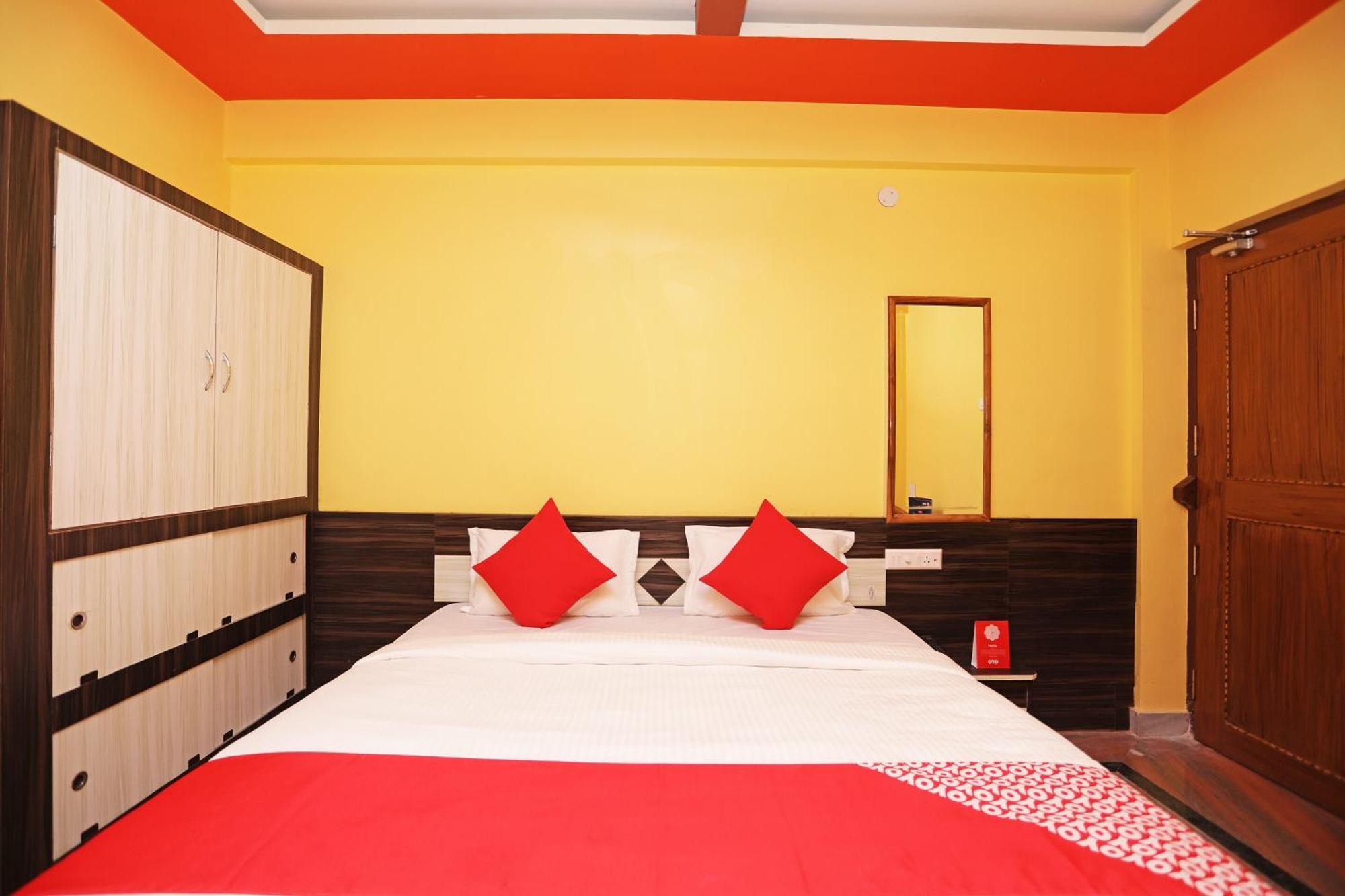Collection O Hotel New Jasmine Urali Экстерьер фото